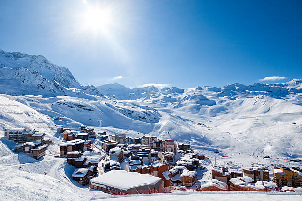 val thorens - ski lift nobody outdoors horizontal foto e immagini stock