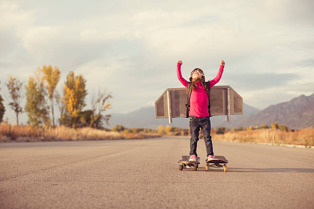 istock Girls to the Sky 187104443