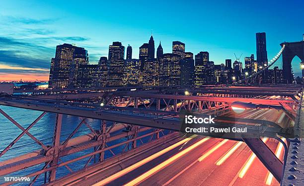 Ponte De Brooklyn À Noite - Fotografias de stock e mais imagens de Ao Ar Livre - Ao Ar Livre, Centro da Cidade, Cidade de Nova Iorque