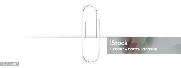 Paper Clip Stockfoto und mehr Bilder von Biegung - Biegung, Buchseite, Büroklammer