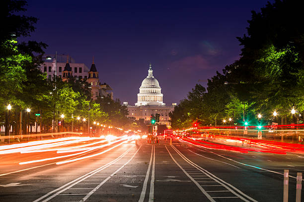 kapitol budowa na pennsylvania avenue - washington street zdjęcia i obrazy z banku zdjęć