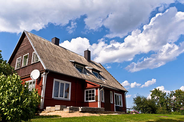 istock Traditional Lithuanian House 187108913