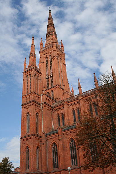 istock Market Church 187108948