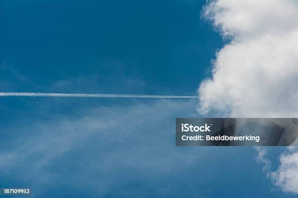 Gerade In Der Cloud Stockfoto und mehr Bilder von Aktivitäten und Sport - Aktivitäten und Sport, Am Rand, Anführen