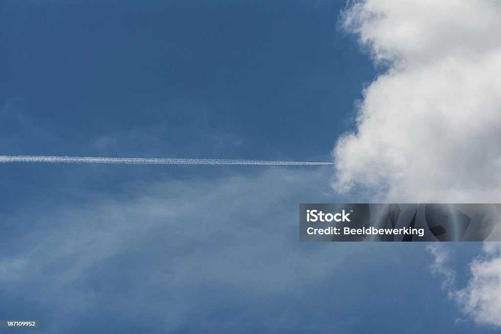 Прямо в облаке - Стоковые фото Белый роялти-фри