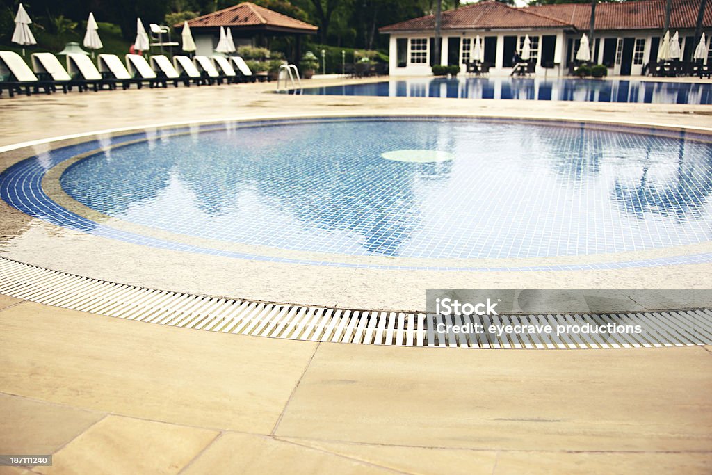 Piscina Tropical resort spa - Foto de stock de Agua libre de derechos