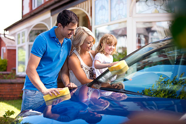istock family carwash fun 187115304