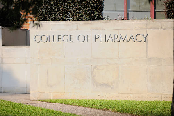 istock College of pharmacy 187116408