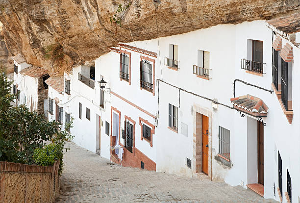 istock Houses under the rock, Spain 187116757