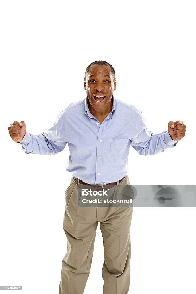 Empolgado meio envelhecido afro-guy comemorando - Foto de stock de 40-44 anos royalty-free