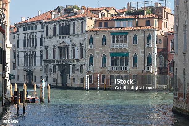 Canal Grande En Venecia Italia Foto de stock y más banco de imágenes de Agua - Agua, Arco - Característica arquitectónica, Arquitectura