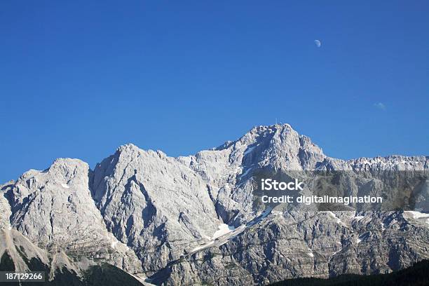 Zugspitz Mountain Stockfoto und mehr Bilder von Abenddämmerung - Abenddämmerung, Alpen, Am Rand