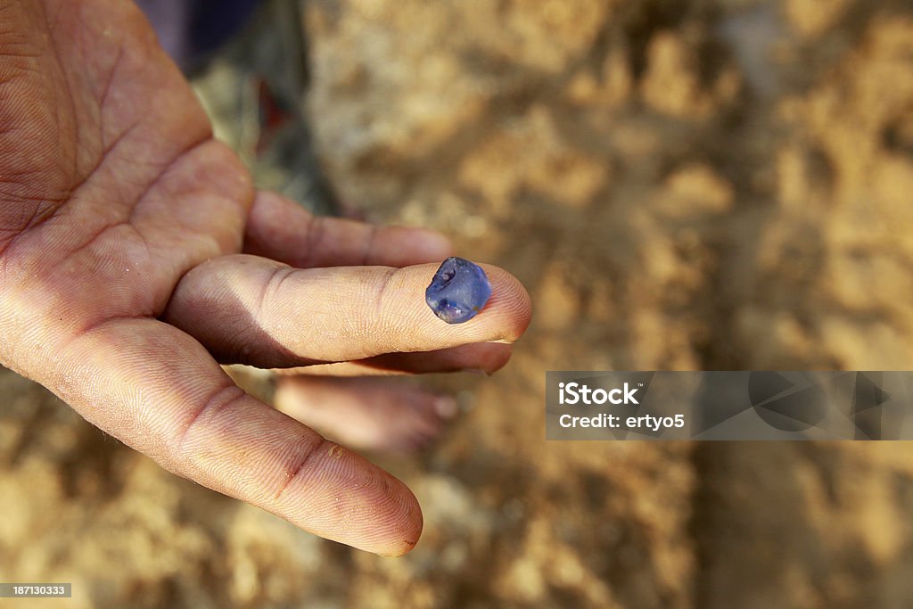 Sri-lankaise mineur a gemme - Photo de Saphir libre de droits