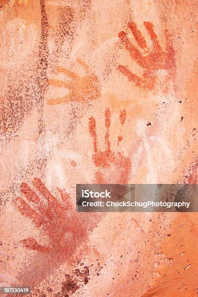 Pictograph Nativo Americano Indiano Arte - Fotografie stock e altre immagini di Arte - Arte, Immagine dipinta, Arte tribale