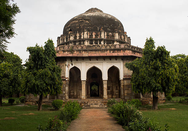 istock lodhi tomb in garden 187131008