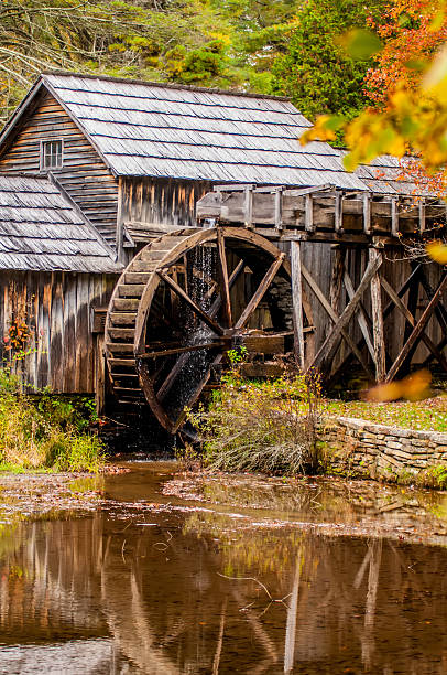 istock Virginia's Mabry Mill on the Blue Ridge Parkway 187131183