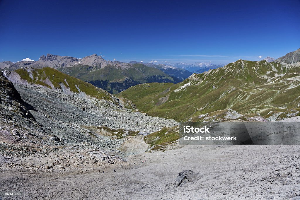 Sur la route d'accès en direction d'Alp Flix - Photo de Alpes européennes libre de droits