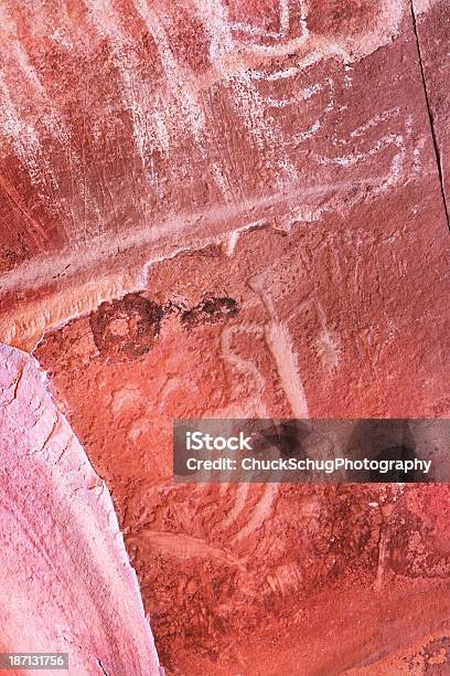 Petroglyph Indianischen Kunstwerken Stockfoto und mehr Bilder von Höhlenmalerei - Höhlenmalerei, Anasazi, Anasazi-Ruine