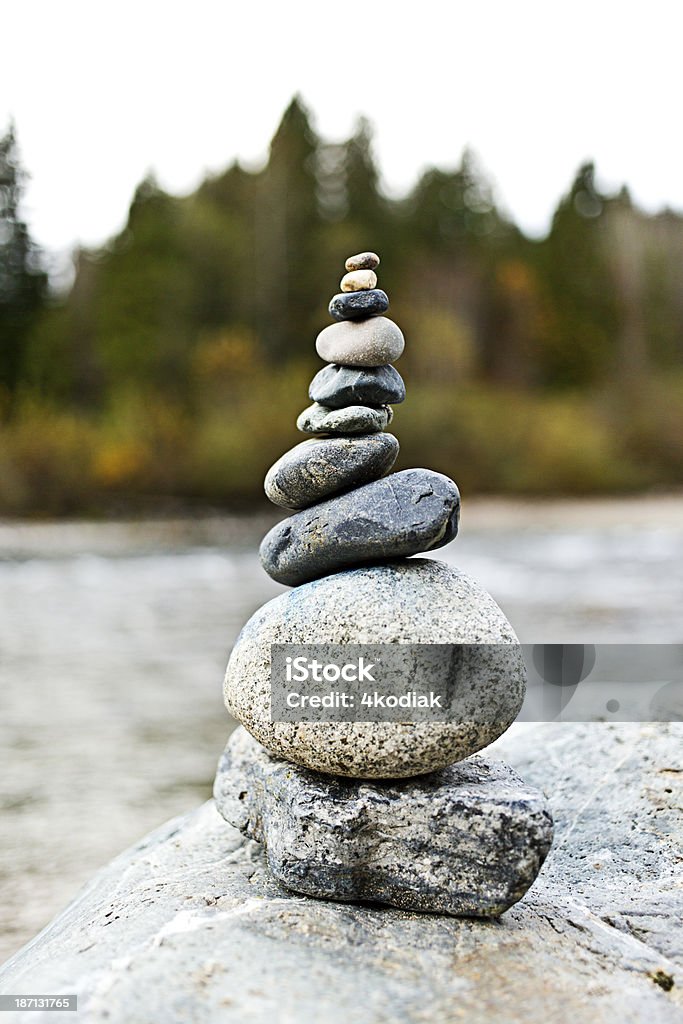 Equilibrado de pedra - Foto de stock de Arranjo royalty-free