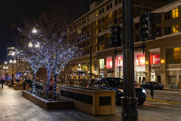 istock City Street 1871327011