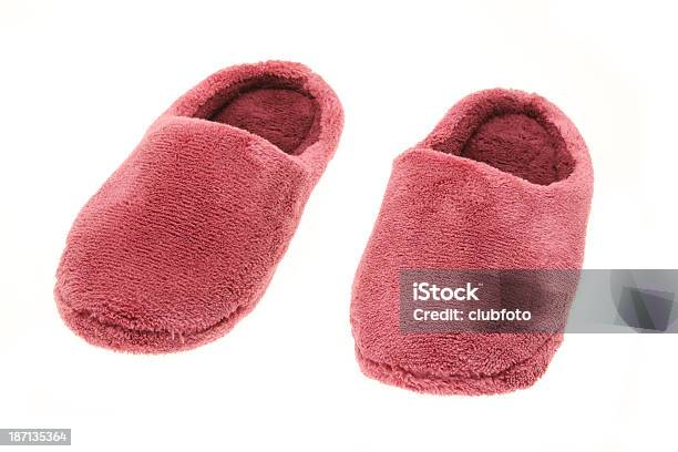 Rosa Señoras Pantuflas Foto de stock y más banco de imágenes de Recortable - Recortable, Suave y sedoso, Zapatilla