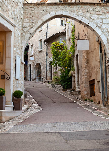 istock St Paul of Vence Street 187139290