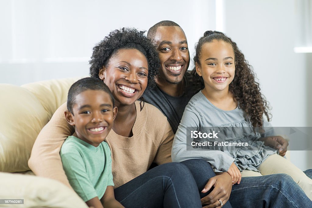 African American rodziny - Zbiór zdjęć royalty-free (Afroamerykanin)