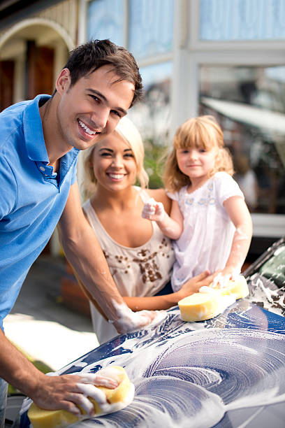 istock family carwash fun 187140745