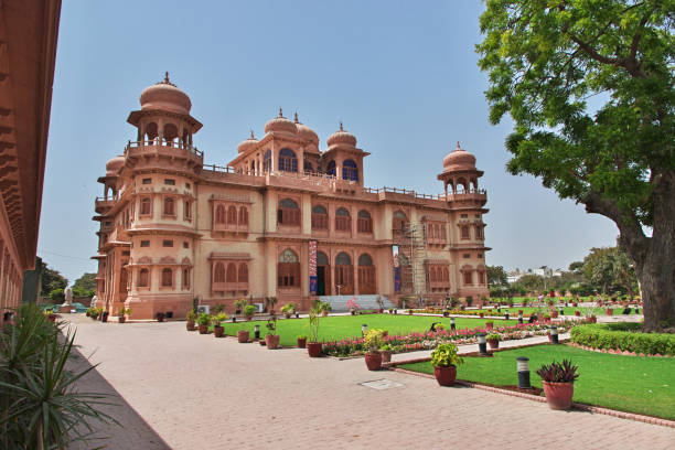 mohatta-palastmuseum in karatschi, pakistan - mazar stock-fotos und bilder