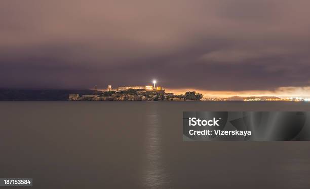 Noche Alcatras Foto de stock y más banco de imágenes de Isla de Alcatraz - Isla de Alcatraz, Noche, Aire libre