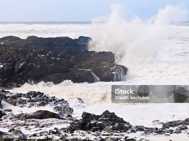 Metaphorischen Angriff Stockfoto und mehr Bilder von Aktivitäten und Sport - Aktivitäten und Sport, Aufprall, Basalt