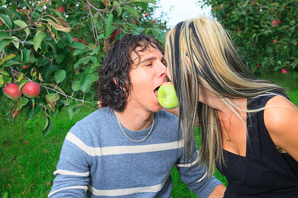 istock Autumn Apple - Couple Eat 187157266
