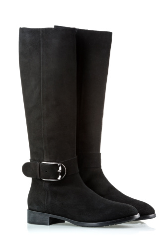 A pair of elegant boots in black full-grain leather.