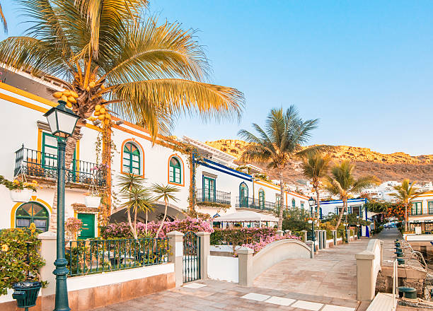 Morning in Puerto de Mogan - Gran Canaria Colorful Canarian style houses in the Puerto de Mogan, Gran Canaria. grand canary stock pictures, royalty-free photos & images