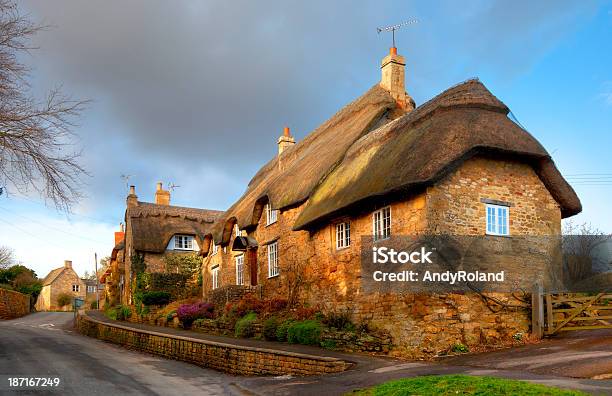 Thatched Stone Cottage England Stock Photo - Download Image Now - Chipping Campden, Cotswolds, Cottage