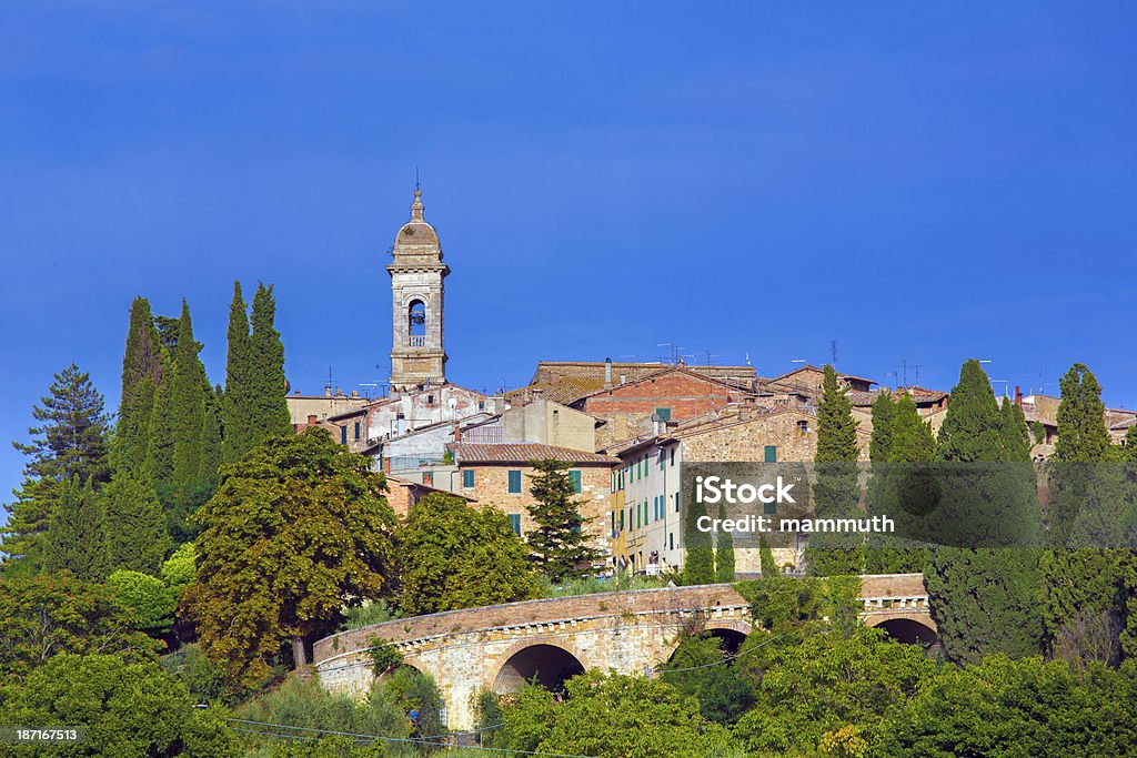 San Quirico d'Orcia in Toskania, Włochy - Zbiór zdjęć royalty-free (Architektura)
