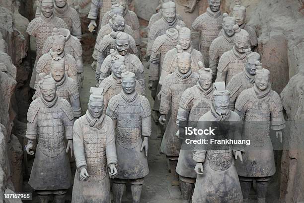 Cerâmica De Terracota Warriors - Fotografias de stock e mais imagens de Antigo - Antigo, Arcaico, Arqueologia