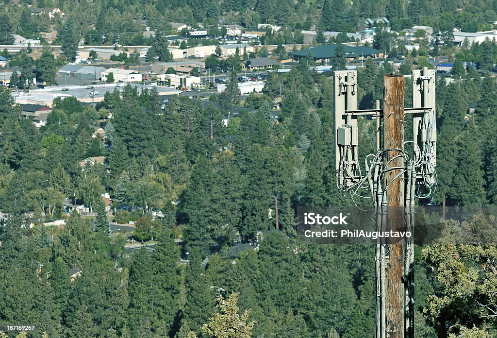 Célula centro butte encima de la ciudad, en el centro de Oregon - Foto de stock de Aire libre libre de derechos