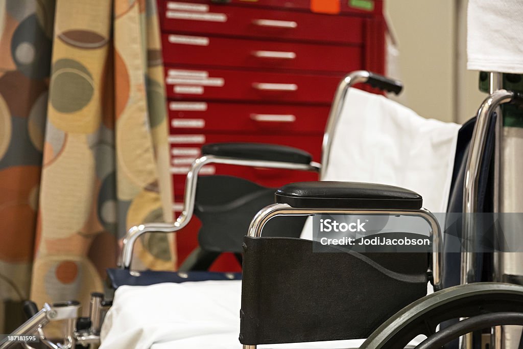 Hôpital rr en fauteuil roulant - Photo de Assistance libre de droits