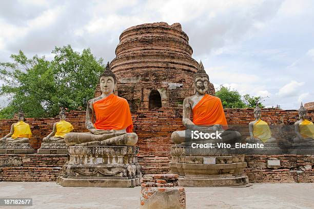 Photo libre de droit de Wat Phra Si Sanphet À Ayutthaya Près De Bangkok Thaïlande banque d'images et plus d'images libres de droit de Architecture