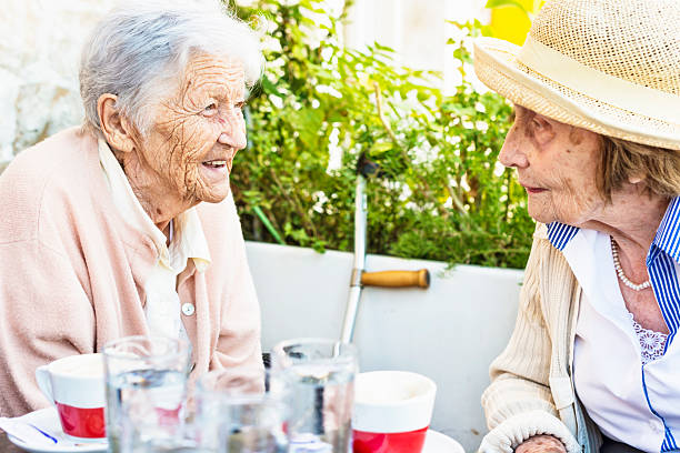 istock Senior ladies in cafe 187183334