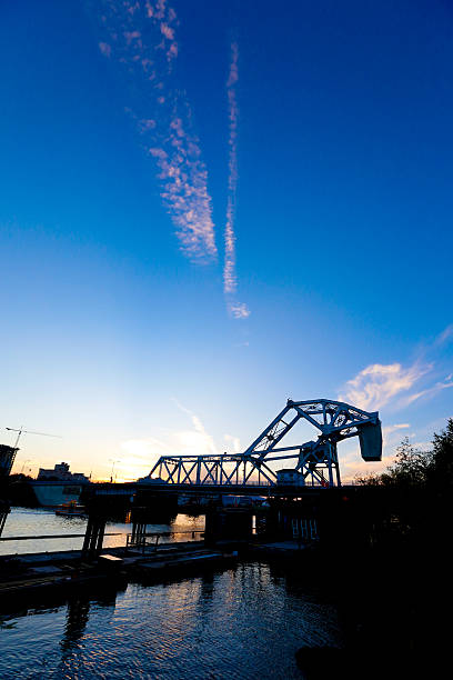 istock bascule bridge at Victoria Harbour, British Columbia 187183487
