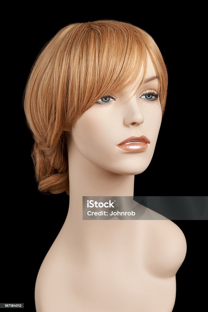Mannequin Head With Auburn Wig Stock Photo - Download Image Now -  Mannequin, Adult, Adults Only - iStock