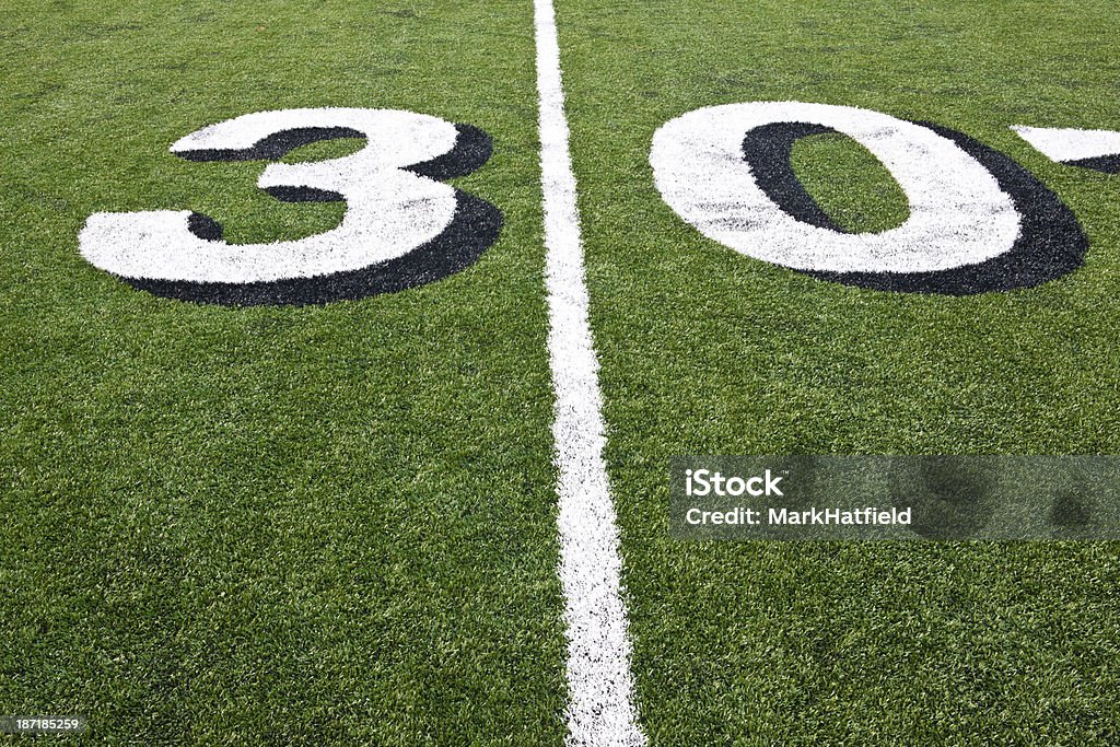 Linea delle 30 iarde sul campo da Football americano - Foto stock royalty-free di 2000-2009