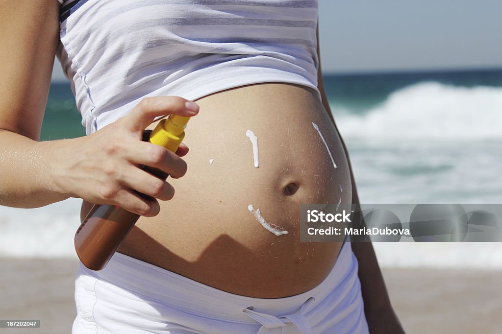 sun care protection for pregnant woman Pregnant Stock Photo