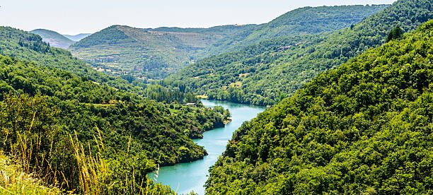 istock Valley of Tarn (Midi-Pyrenees) 187209610