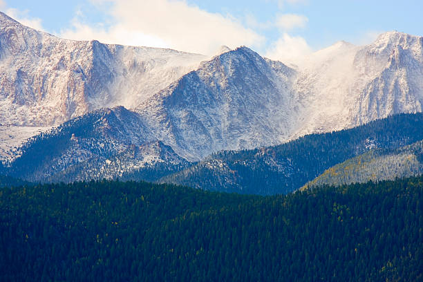 pierwszy śnieg - 14000 foot peak zdjęcia i obrazy z banku zdjęć