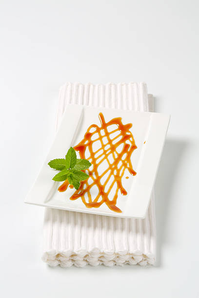 istock Plate decorated with caramel sauce 187215977