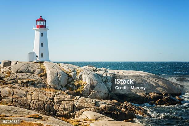 Peggys Cove Lighthouse Nowa Szkocja Kanada - zdjęcia stockowe i więcej obrazów Kanada - Kanada, Peggy's Cove, Nowa Szkocja