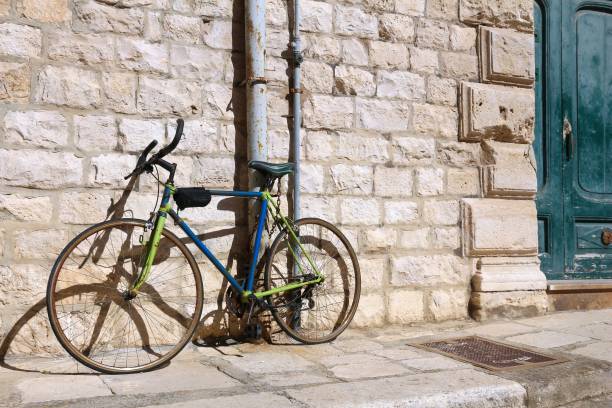 istock Cheap bicycle parked in Italy 1872307271